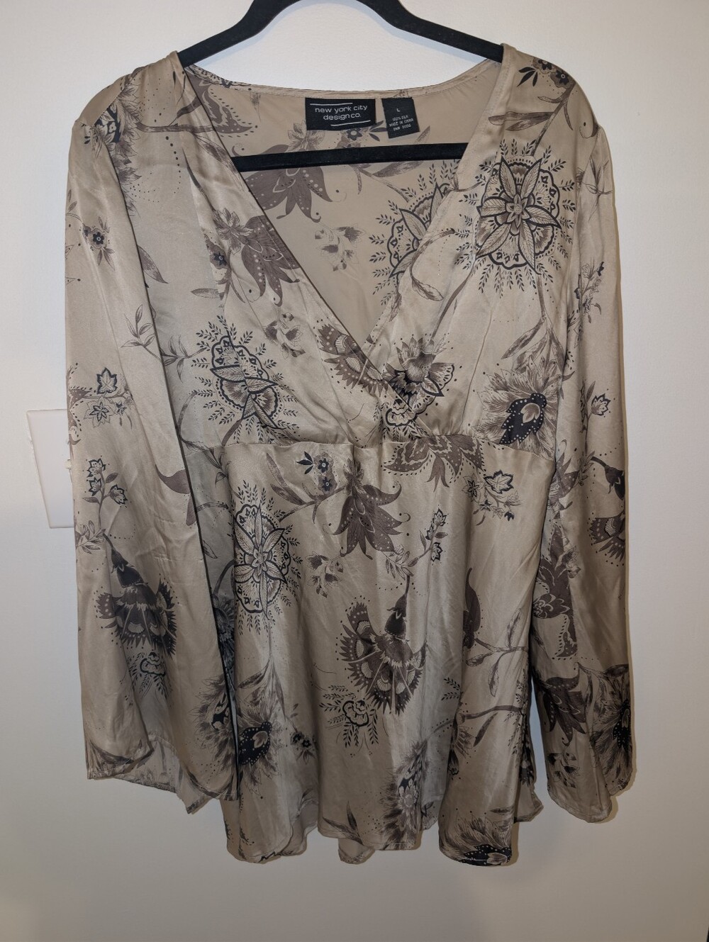 Fairycore New York City Design Co. 100% Silk Empire Waist Bell Sleeve Blouse L